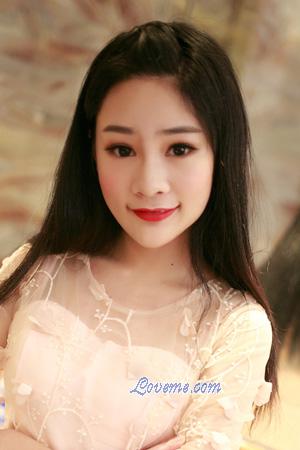 215181 - Ella Age: 26 - China